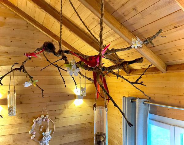 Votre nid douillet suspendu à deux mètres cinquante de hauteur au cœur du Périgord Pourpre.