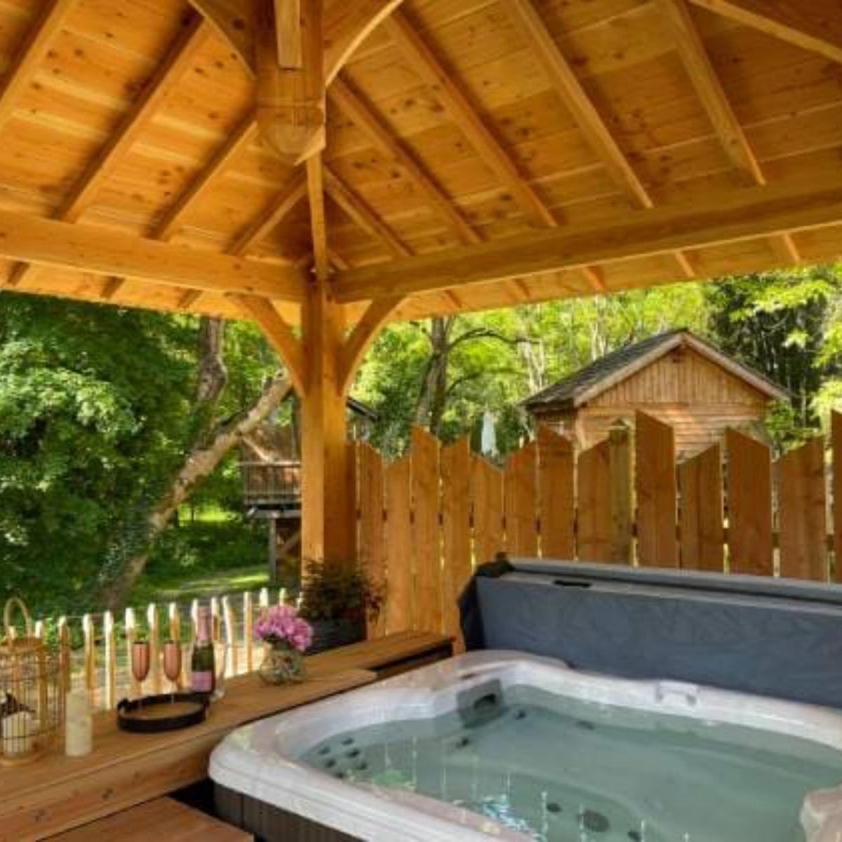 véritable jacuzzi privée luxe dordogne